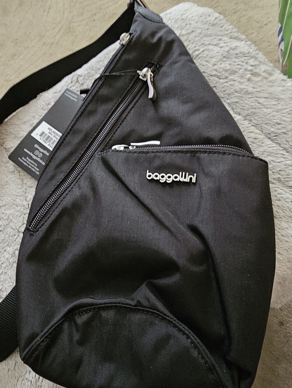 Baggallini Black Men's Sling Belt Bag